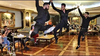 هذا الرجل يرتفع عن الأرض ثلاثة (3) أمتار بالدبكة 😱 لن ترى مثله في حياتك !! لا يصدق Crazy Height