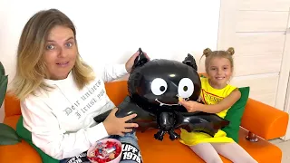 Arina with Mom and mysterious adventures on Halloween