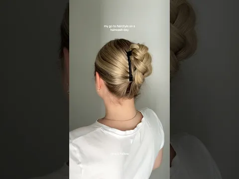Love this #hairstyle for a #hairwashday 🤍 #hairtok #hairtutorial #clawclip