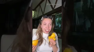 Personas que saben comer mango vs cuando no sabes comer mango🥭 cual son uds?😂 ig:@karyncasas