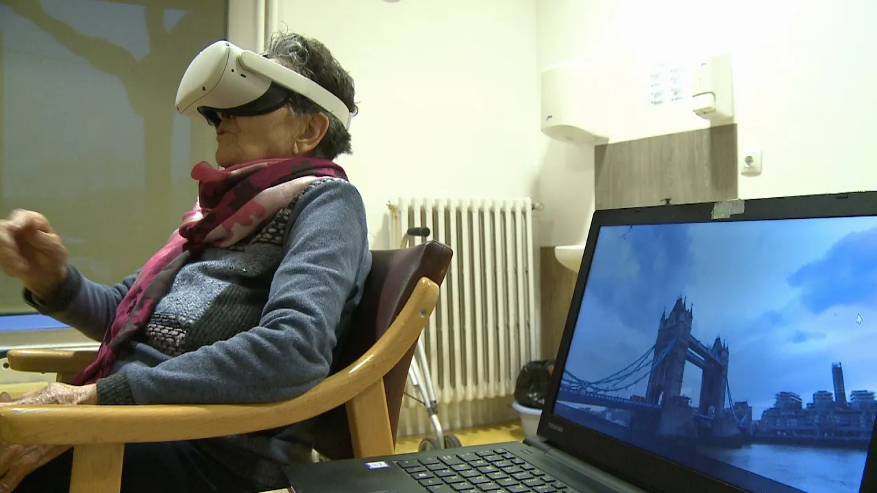 La residència de Tona utilitza la realitat virtual per fer teràpies amb els usuaris