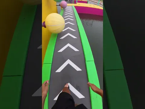 Wear slippers & water ninja.#waterpark #funny #pov #roblox #parkour #stunt #sports