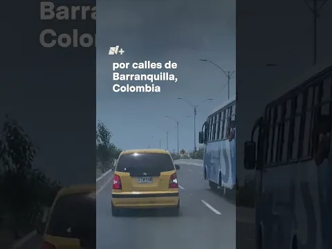 Taxista persigue a sus asaltantes y los embiste en Barranquilla, Colombia - N+ #Shorts #Taxista