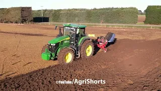 Ploughing Grass with a John Deere 7R 290