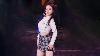 에스파 카리나 직캠 4K 'Savage' (aespa KARINA) @ 220526 한양대축제
