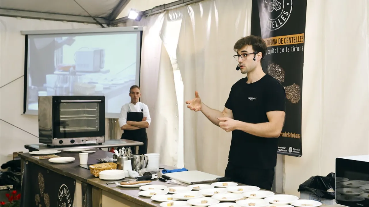 Centelles es referma com a capital de la tòfona