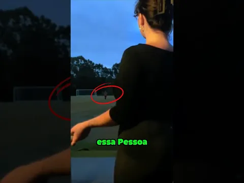 CACHORRO treinado CORRE atrás de ESTRANHO BIZARRO! 🐶