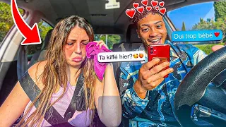 UNE FILLE M'ENVOIE DES SMS DEVANT MA COPINE (ELLE PLEURE..)
