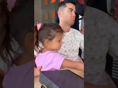 Alana Ignorou Seu Bolo de Aniversário… O Que Ela Fez em Seguida Chocou Ronaldo 🧐 ll #ronaldo #shorts