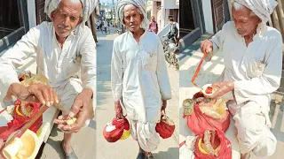 68 Years Old Hardworking Rajastani Old Man Selling Aloo Pani Chuare 30 साल से बेच रहे है सड़को पर