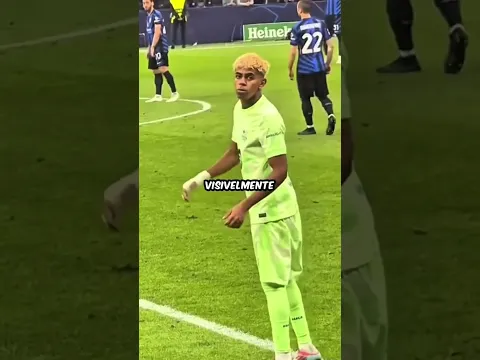Enquanto Yamal Foi Humilhado… Ronaldo Deu Uma Lição 😳⚽ ll #ronaldo #shorts