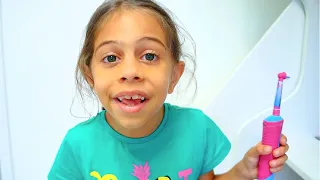 Eash your Teeth! Health Care Songs by KLS