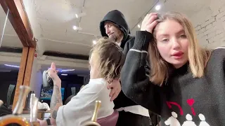 Состригаем Егору косички 🤯