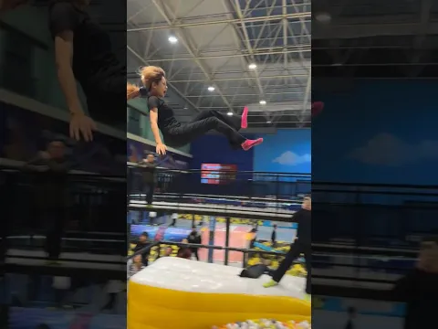 She Jumped Without Hesitation 😱 #extremejump #adrenaline #shorts