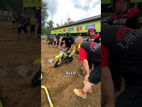 Su Moto se averió al inicio de la Carrera 😳🏁#shorts #amor