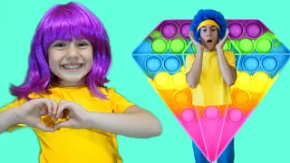 Simple Dimple, No Pop It | Kids Songs with WoW Sesha family