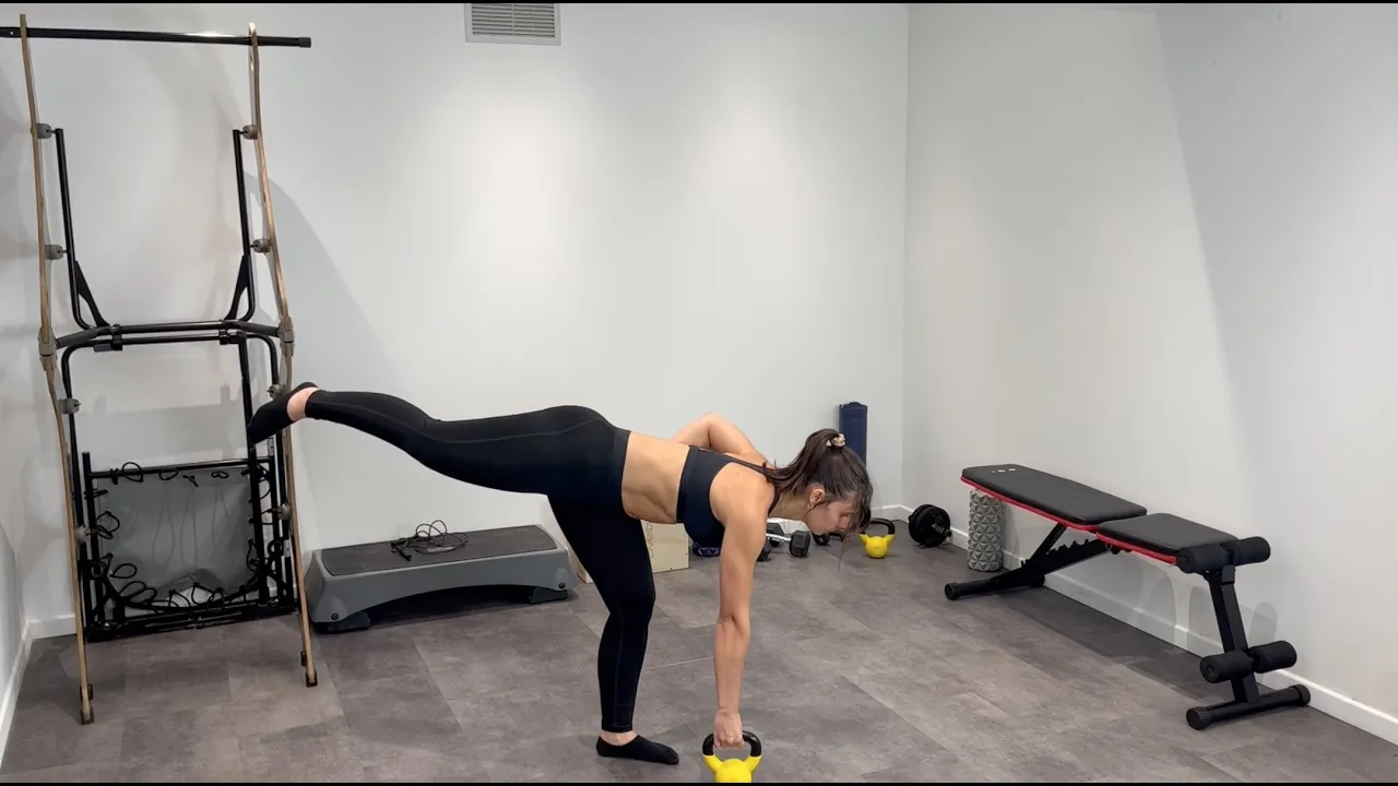 Image Soulevé de terre à une jambe avec kettlebell