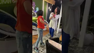 Maasi ke saath lagaaye thumke sab ne banayi video