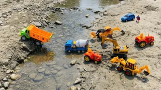 3 Big Trucks Accident in Mountain River Pulling 4 JCB and Tractor ? Jcb Gadi wala Cartoon