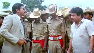 പ്രേക്ഷകരെ മുൾമുനയിൽ നിർത്തിയ ഒരു കിടിലോൽക്കിടിലൻ ക്ലൈമാക്സ് രംഗം...|Mammootty Mass Scene