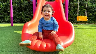 Princess Defne at the playground   खेल के मैदान में राजकुमारी डेफ्ने