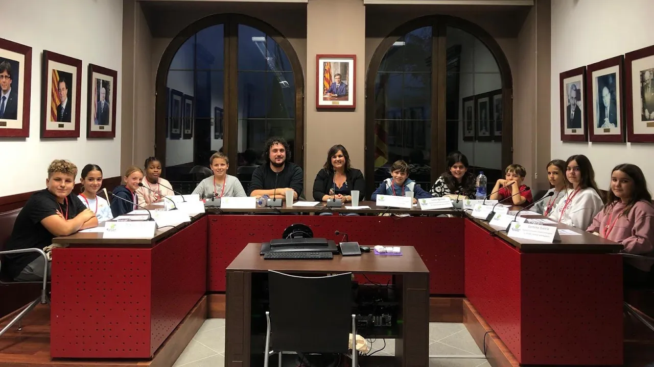 Alumnes de les Masies de Voltregà es converteixen en alcaldes per un dia