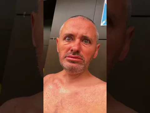 Утопил телефон в аквапарке😱😱😱@Карибия #викторсчастливый
