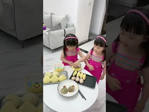 三胞胎姐妹自律的一早晨👩👩👩  #家有萌娃 #三胞胎vlog #爸爸帶娃記  #lovelybaby  #lovely