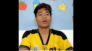 Tạo hoa giấy từ giấy cũ với kỹ thuật xếp lớp để tái sử dụng làm đồ trang trí.