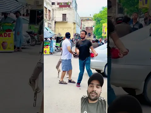 prank 🤣 #funny #comedy #prank #fun #memes #comedyshooting #funshoot #funnyvideos #runner #shorts