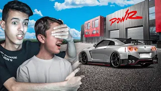 بمناسبة قبولي في اكاديمية باور !! 🥰 (( فاجأت العيال بسيارة GTR جننتهم 😂🔥 ))