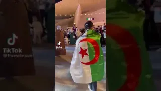ههه رقص المناصرين في قطر 💃 على انغام #النايلي .بعد تأهل المنتخب الجزائري .naili💃💃