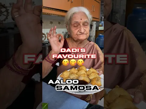 मज़ेदार AALOO के SAMOSE with दादी👌🏼😋|| Tasty and Easy Recipe|| Namaste 🙏🏼❤️#shorts #samosa