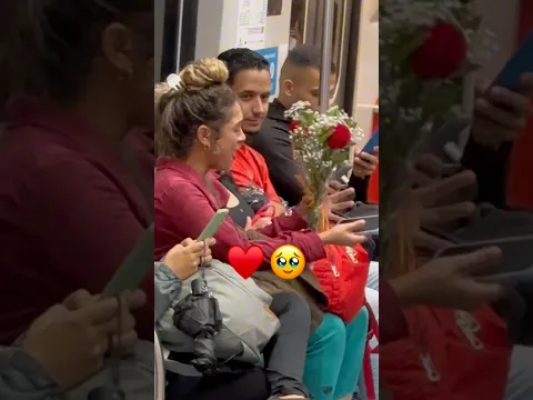 ALEGRIA DELA COM AS ROSAS 😍🫶🏻