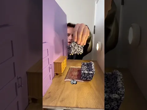 Cortó su propia puerta… y lo que construyó detrás dejó a todos en shock 😳🚪#shorts