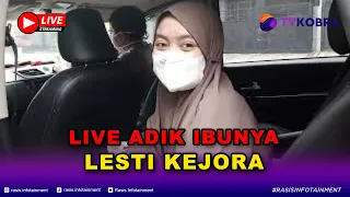 🔴LIVE WARTAWAN RASIS LARI MENGEJAR ADIK IBU LESTY KEJORA YANG BARU SAJA KELUAR DARI RUMAH AYAH LESTY