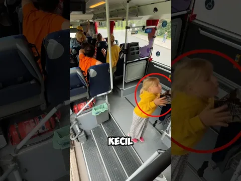 Marshmallow Nyangkut di Tenggorokan… Aksi Sopir Bus Ini Bikin Semua Kaget