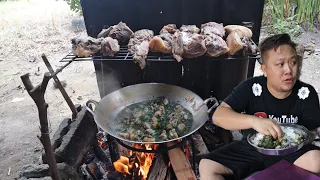 Sinalau Bakas // Babi Hutan Salai // Masak Daging Babi Sup Daun Ubi Cara Dayak Iban…//