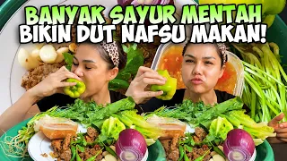DUT MAKAN DAGING PAKE SAYUR MENTAH BAWANG PAPRIKA SEMUA MANTAP BIKIN LAPER BANGET GUYS❗