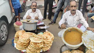 70 years Old Uncle selling Lucchi Poori Chane | Amritsar | Street food india