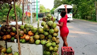 Todo hombre hace esto cuando llega a El Salvador