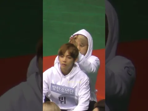 Jimin Playing With Taehyung's Hair And Making It Stick Up 😂😂😂 #shorts#jimin#taehyung
