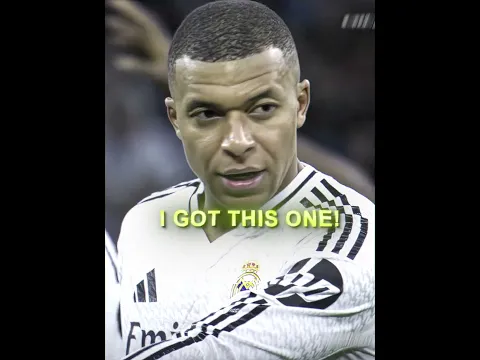 Ancelotti Teaching Mbappe Free Kicks🥶