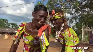 KOBEHI BAZO DANSE AVEC LE GROUPE MAZO DE KPAPEKOU.