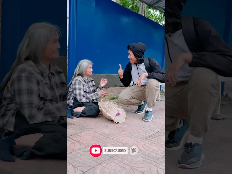 Help the old beggar in an unexpected way.  💖 #homeless