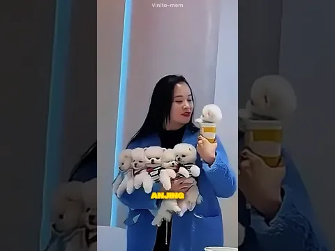 DIA MEMBERIKAN ANJING LUCU KE BANYAK ORANG! 😍
