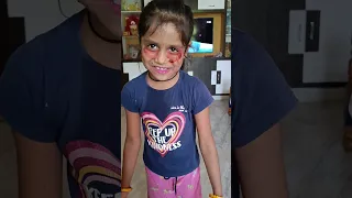 vammoo em iendi kutti😱 eyes ki legs ki entha goranga😱 kutti ni chudandi em chesindo
