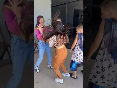 A AMIZADE DAS GÊMEAS É MUITO ENGRAÇADO