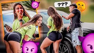 DANDO CANTADAS FALSAS EM MULHERES