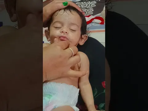 ​चेहरे के हर हिस्से (माथा, गाल, नाक, ठोड़ी) की मालिश करने के स्टेप-बाय-स्टेप #shortsviral #babytips